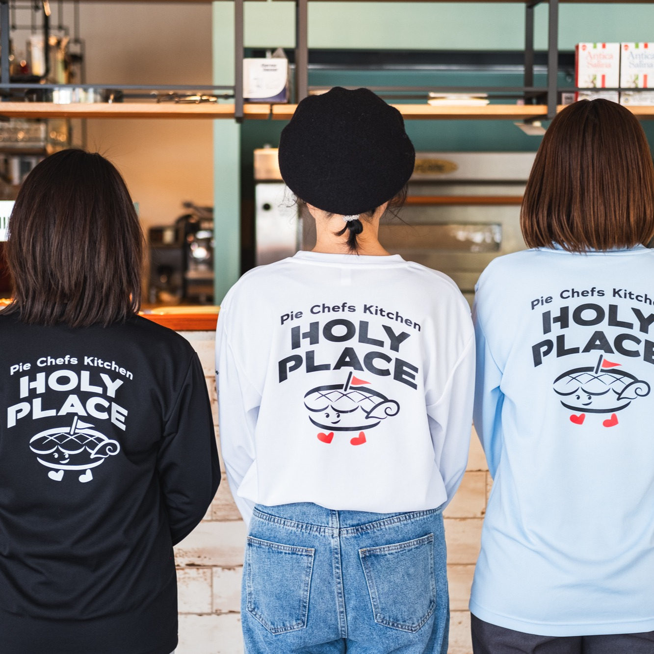 こんにちは、HOLY PLACEです。
